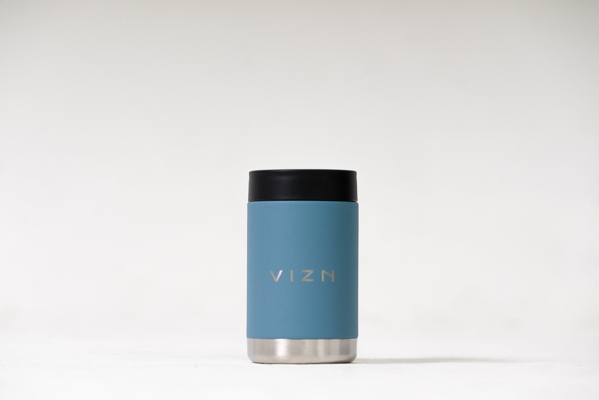 Stubby Buddy can cooler with double-walled vacuum insulation and screw top lid
