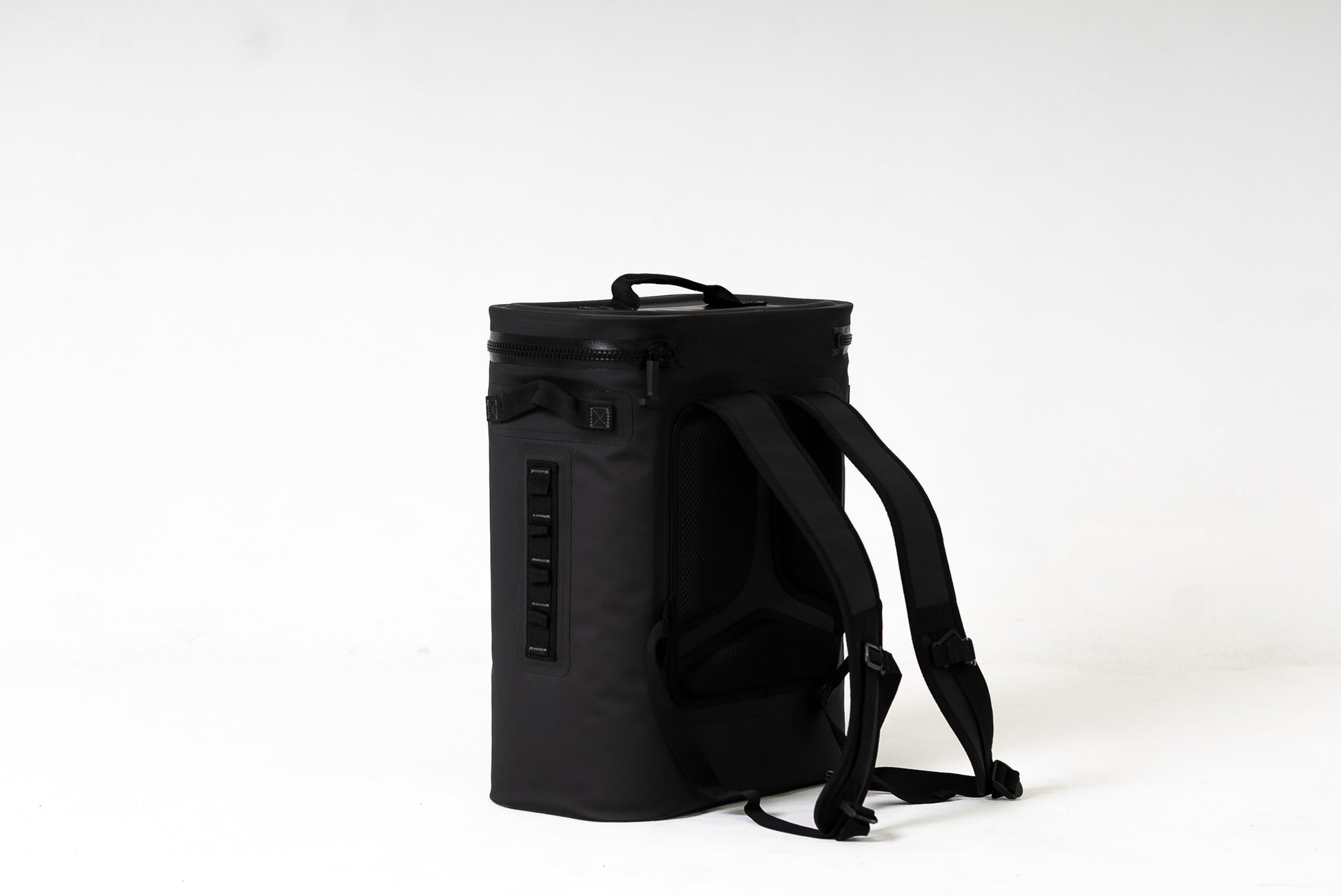 Waterproof and leak-proof cooler backpack holding 30 cans